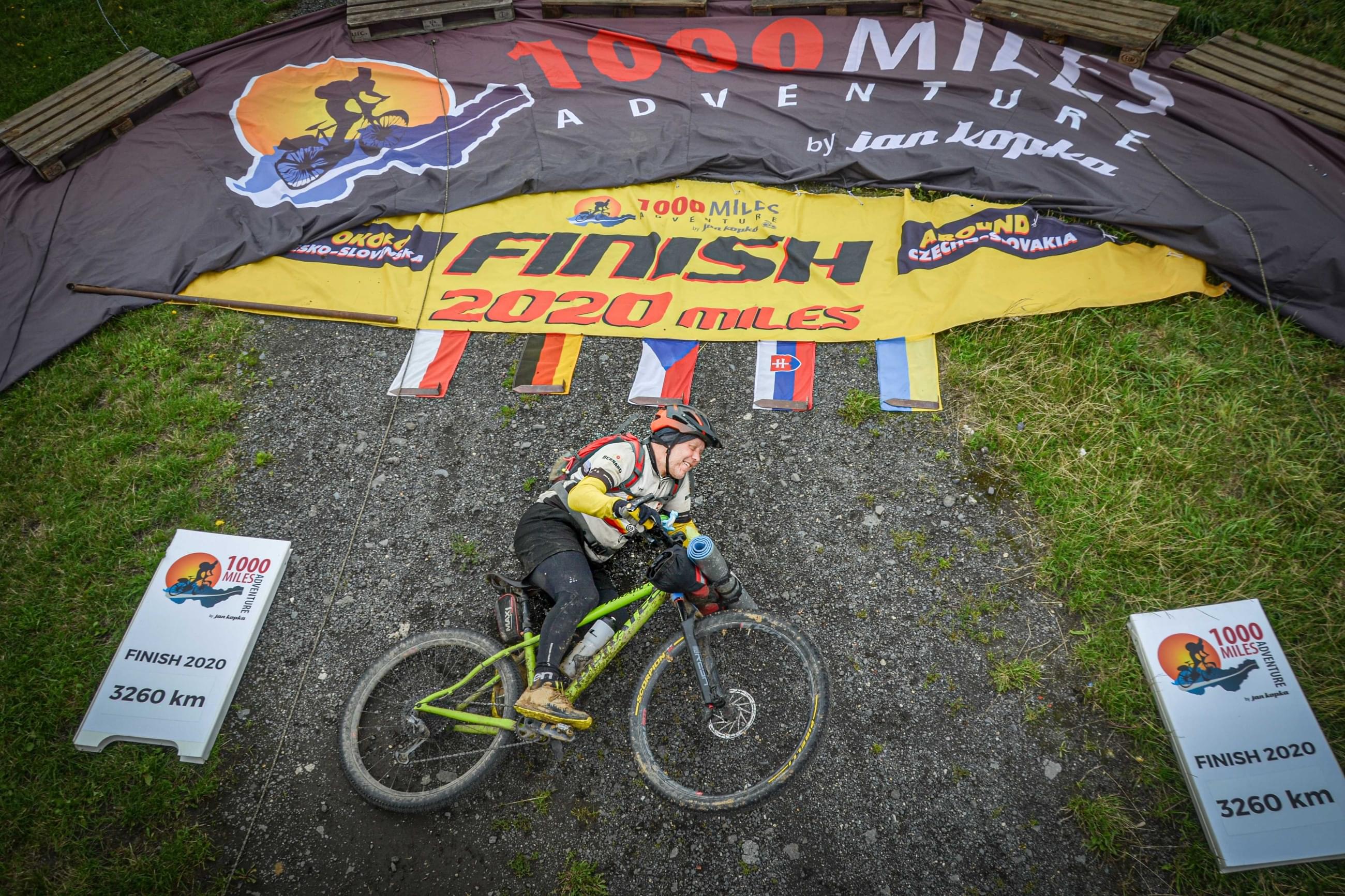 DEN 37 7.8. 1000miles Adventure